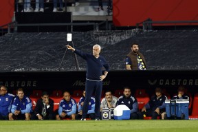 荷甲集结日再迎强敌，费耶诺德造点机会，主帅态度——态度坚定，赛程密集仍需轮换的简单介绍-开云体育平台